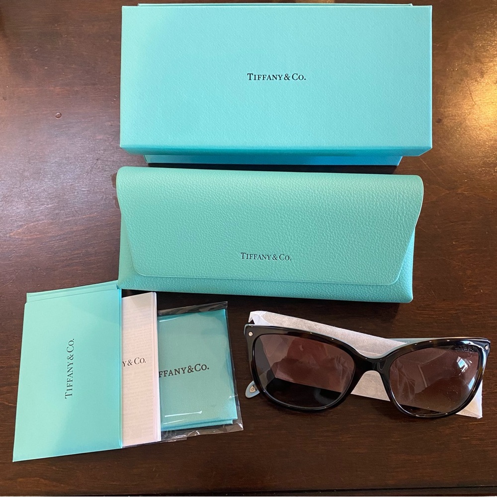 BRAND NEW Tiffany & Co sunglasses
